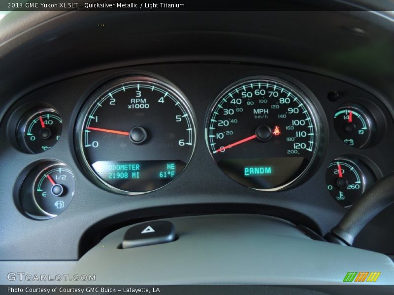 Quicksilver Metallic / Light Titanium 2013 GMC Yukon XL SLT