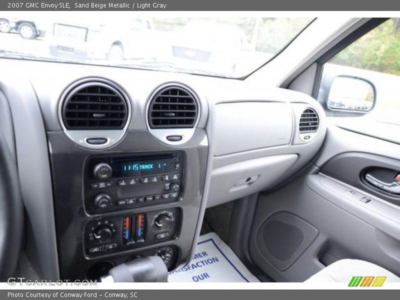 Sand Beige Metallic / Light Gray 2007 GMC Envoy SLE