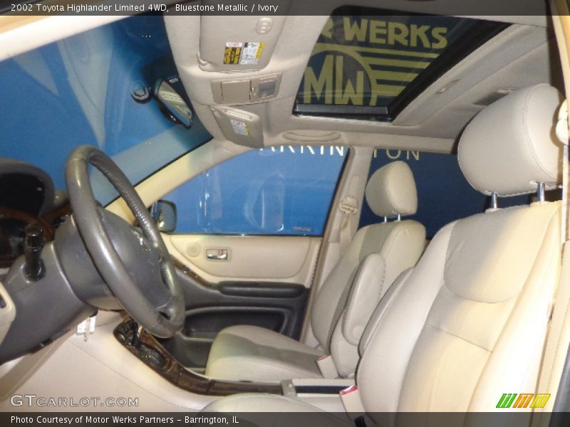 Bluestone Metallic / Ivory 2002 Toyota Highlander Limited 4WD