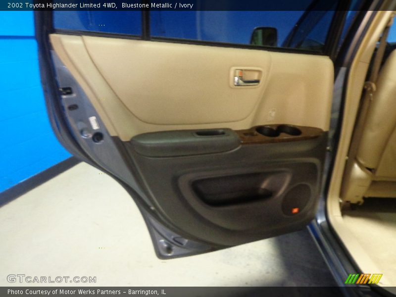 Bluestone Metallic / Ivory 2002 Toyota Highlander Limited 4WD