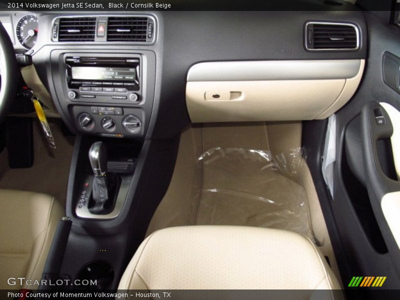 Black / Cornsilk Beige 2014 Volkswagen Jetta SE Sedan