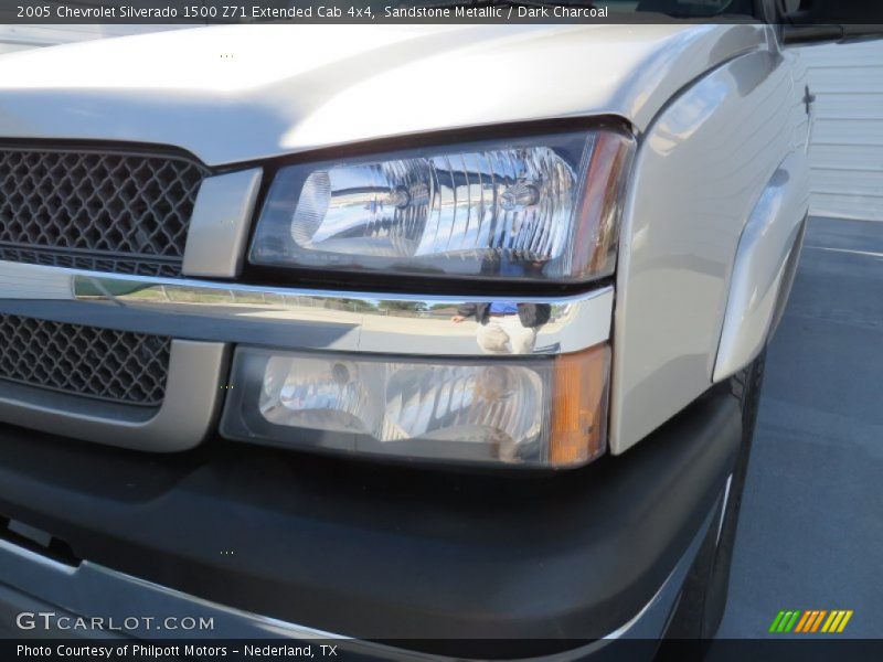 Sandstone Metallic / Dark Charcoal 2005 Chevrolet Silverado 1500 Z71 Extended Cab 4x4