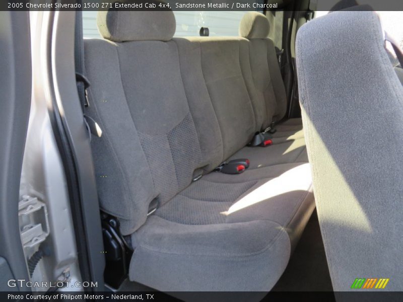 Sandstone Metallic / Dark Charcoal 2005 Chevrolet Silverado 1500 Z71 Extended Cab 4x4