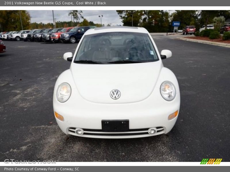 Cool White / Black 2001 Volkswagen New Beetle GLS Coupe