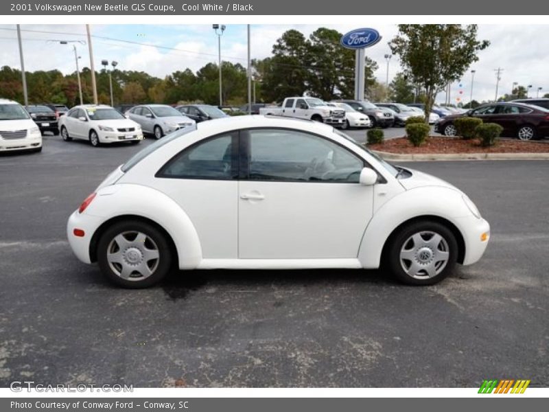 Cool White / Black 2001 Volkswagen New Beetle GLS Coupe