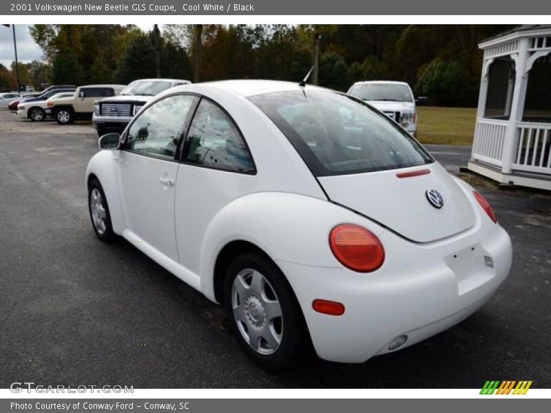 Cool White / Black 2001 Volkswagen New Beetle GLS Coupe