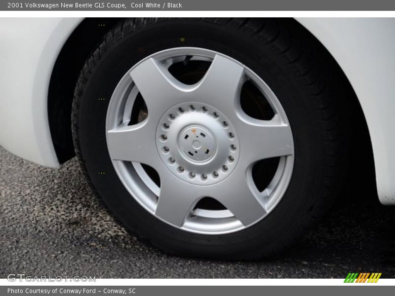 Cool White / Black 2001 Volkswagen New Beetle GLS Coupe