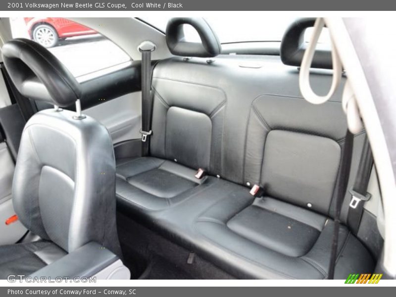 Cool White / Black 2001 Volkswagen New Beetle GLS Coupe