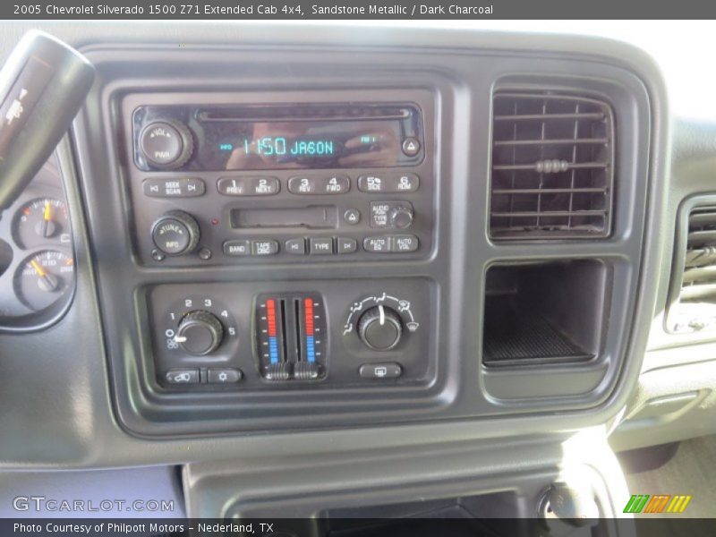 Sandstone Metallic / Dark Charcoal 2005 Chevrolet Silverado 1500 Z71 Extended Cab 4x4