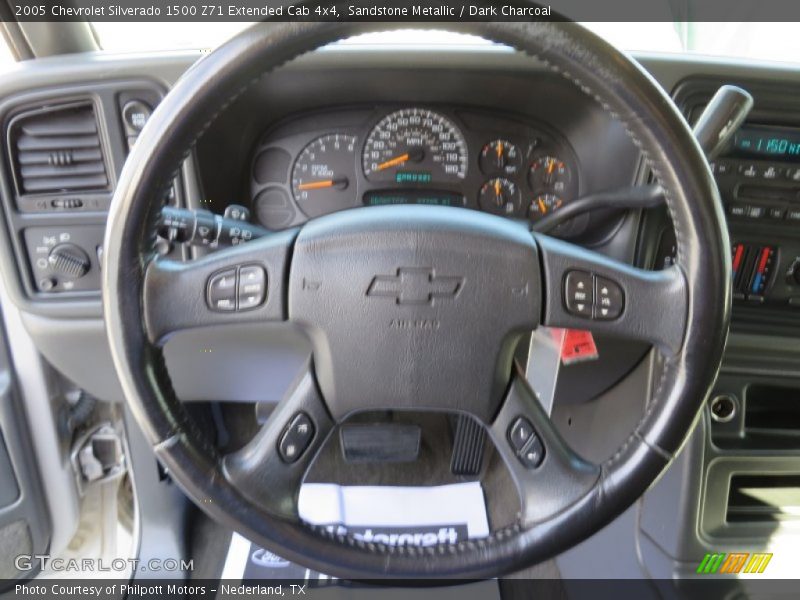 Sandstone Metallic / Dark Charcoal 2005 Chevrolet Silverado 1500 Z71 Extended Cab 4x4