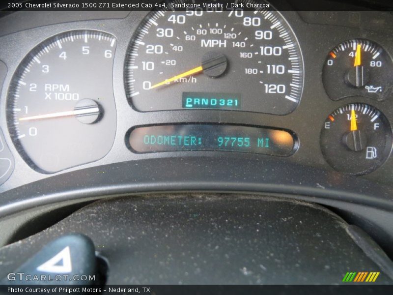 Sandstone Metallic / Dark Charcoal 2005 Chevrolet Silverado 1500 Z71 Extended Cab 4x4