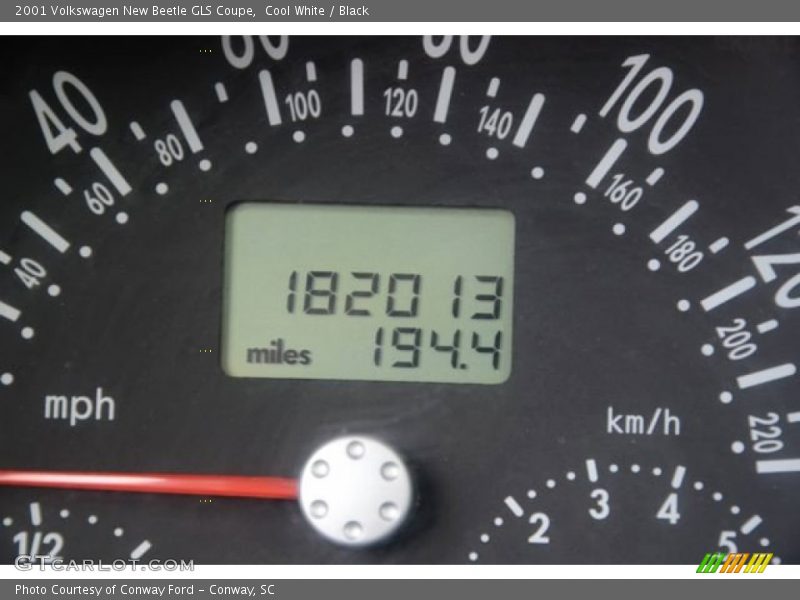 Cool White / Black 2001 Volkswagen New Beetle GLS Coupe
