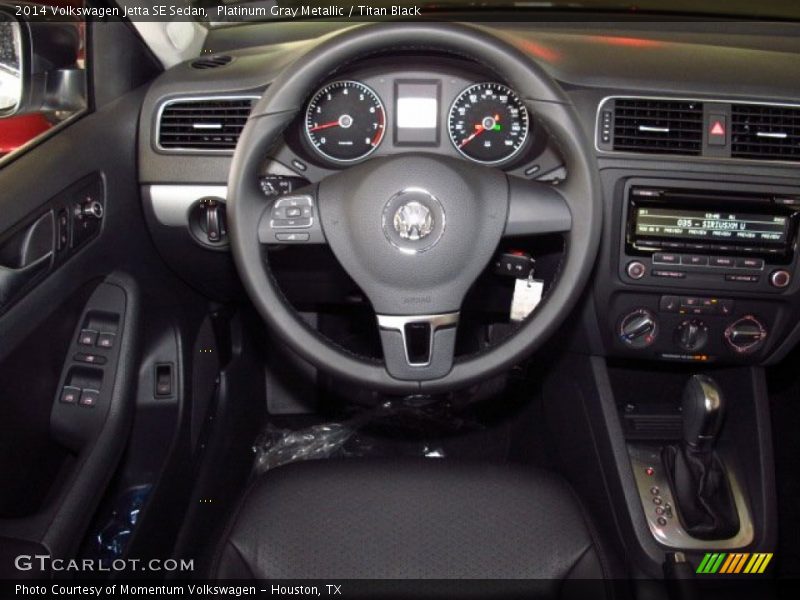 Platinum Gray Metallic / Titan Black 2014 Volkswagen Jetta SE Sedan