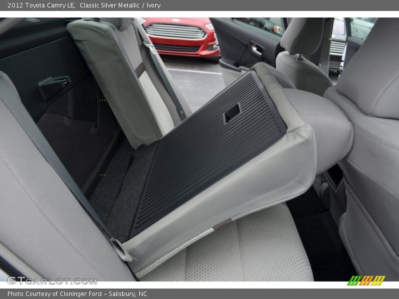 Classic Silver Metallic / Ivory 2012 Toyota Camry LE