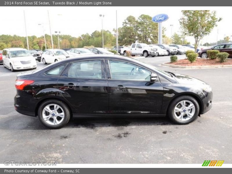 Tuxedo Black / Medium Light Stone 2014 Ford Focus SE Sedan