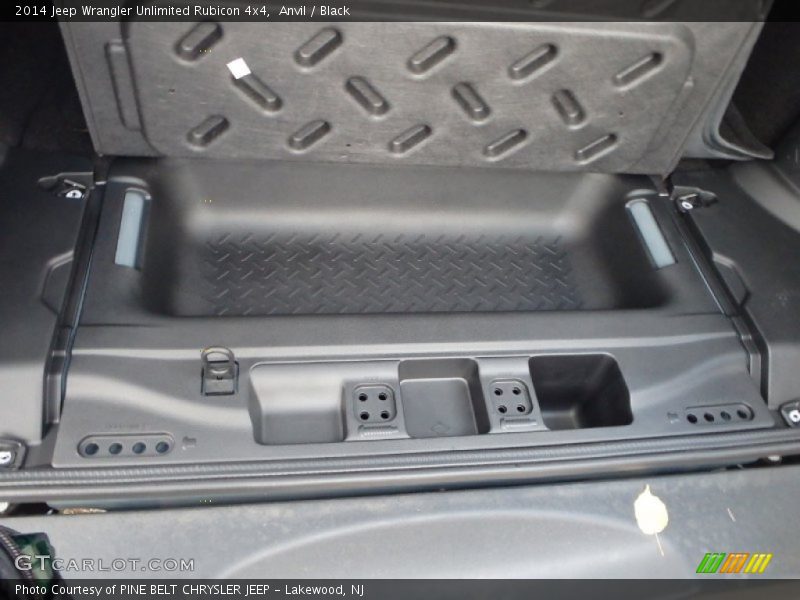 Anvil / Black 2014 Jeep Wrangler Unlimited Rubicon 4x4