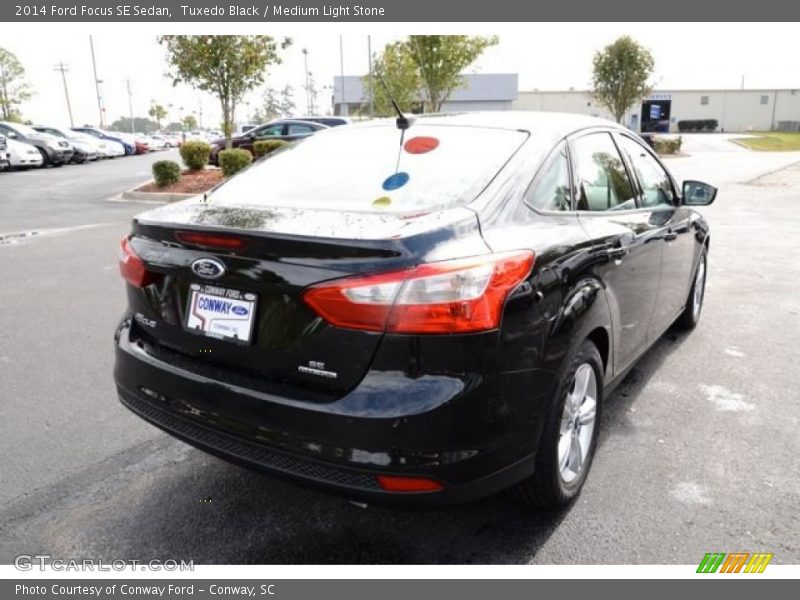 Tuxedo Black / Medium Light Stone 2014 Ford Focus SE Sedan