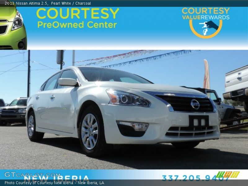 Pearl White / Charcoal 2013 Nissan Altima 2.5
