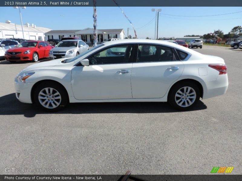 Pearl White / Charcoal 2013 Nissan Altima 2.5