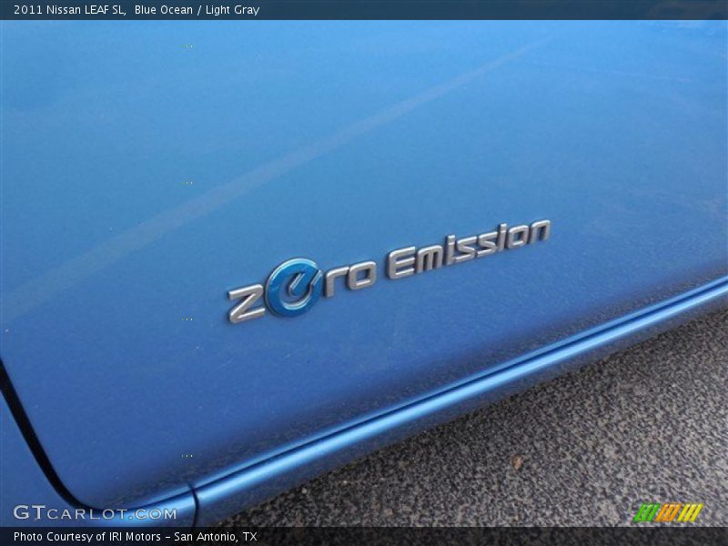 Blue Ocean / Light Gray 2011 Nissan LEAF SL