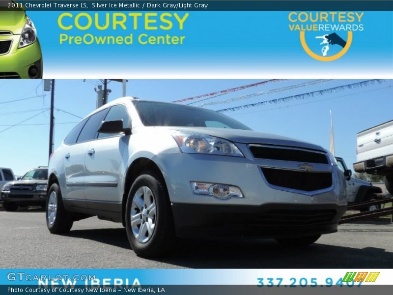 Silver Ice Metallic / Dark Gray/Light Gray 2011 Chevrolet Traverse LS