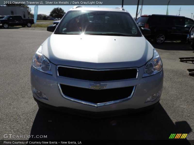 Silver Ice Metallic / Dark Gray/Light Gray 2011 Chevrolet Traverse LS