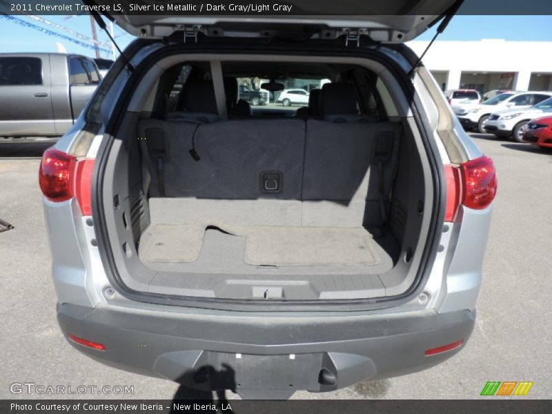 Silver Ice Metallic / Dark Gray/Light Gray 2011 Chevrolet Traverse LS
