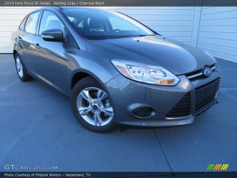 Sterling Gray / Charcoal Black 2014 Ford Focus SE Sedan