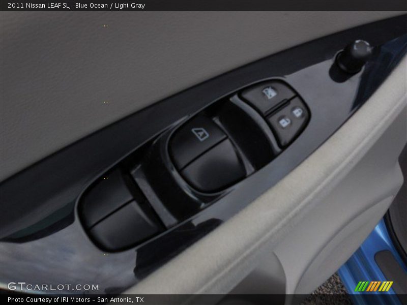 Blue Ocean / Light Gray 2011 Nissan LEAF SL