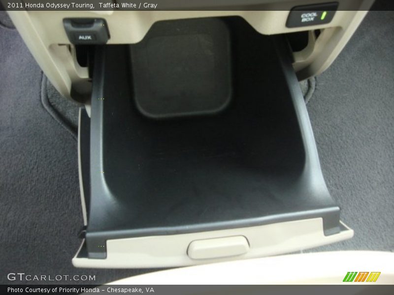 Taffeta White / Gray 2011 Honda Odyssey Touring