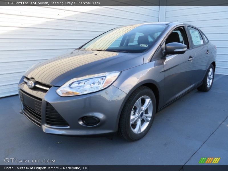 Sterling Gray / Charcoal Black 2014 Ford Focus SE Sedan
