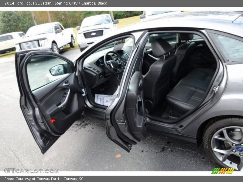 Sterling Gray / Charcoal Black 2014 Ford Focus SE Sedan