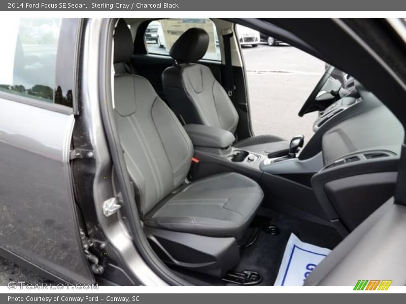Sterling Gray / Charcoal Black 2014 Ford Focus SE Sedan