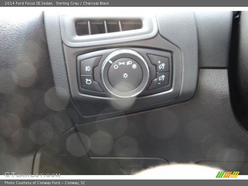 Sterling Gray / Charcoal Black 2014 Ford Focus SE Sedan
