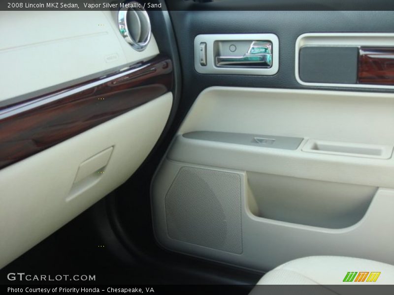 Vapor Silver Metallic / Sand 2008 Lincoln MKZ Sedan