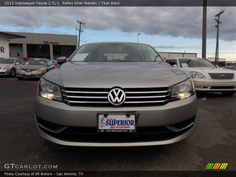 Reflex Silver Metallic / Titan Black 2013 Volkswagen Passat 2.5L S