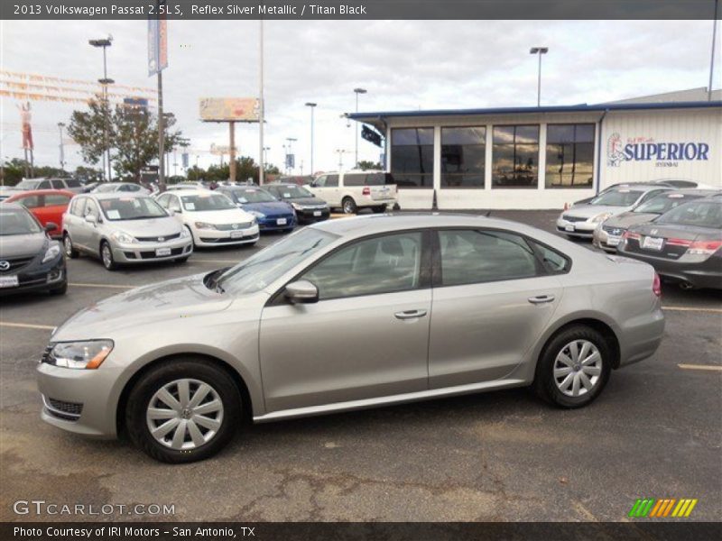 Reflex Silver Metallic / Titan Black 2013 Volkswagen Passat 2.5L S