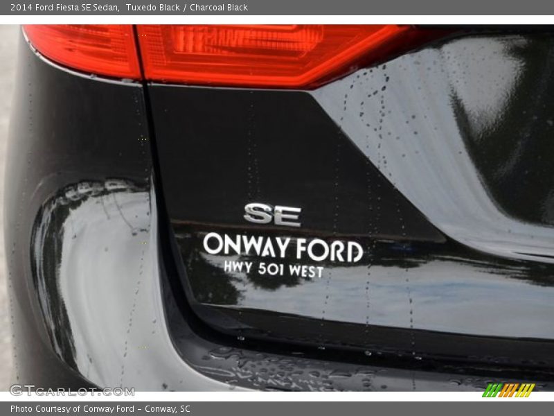 Tuxedo Black / Charcoal Black 2014 Ford Fiesta SE Sedan
