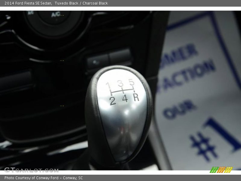 Tuxedo Black / Charcoal Black 2014 Ford Fiesta SE Sedan