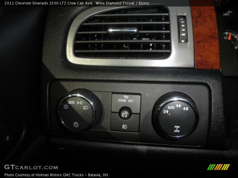 White Diamond Tricoat / Ebony 2011 Chevrolet Silverado 1500 LTZ Crew Cab 4x4