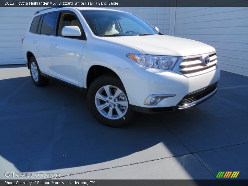 Blizzard White Pearl / Sand Beige 2013 Toyota Highlander V6