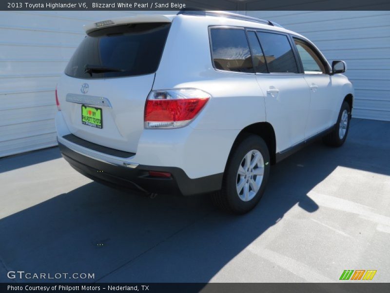 Blizzard White Pearl / Sand Beige 2013 Toyota Highlander V6