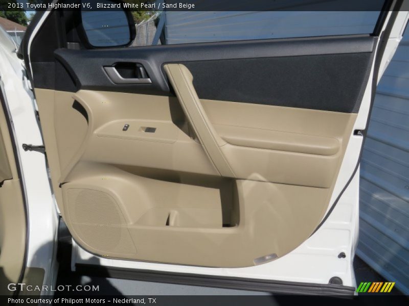 Blizzard White Pearl / Sand Beige 2013 Toyota Highlander V6