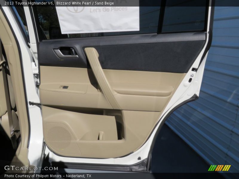 Blizzard White Pearl / Sand Beige 2013 Toyota Highlander V6