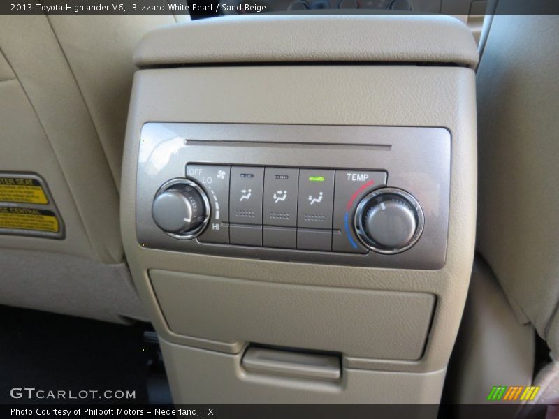 Blizzard White Pearl / Sand Beige 2013 Toyota Highlander V6