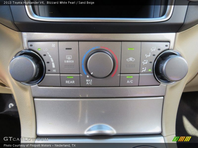 Blizzard White Pearl / Sand Beige 2013 Toyota Highlander V6