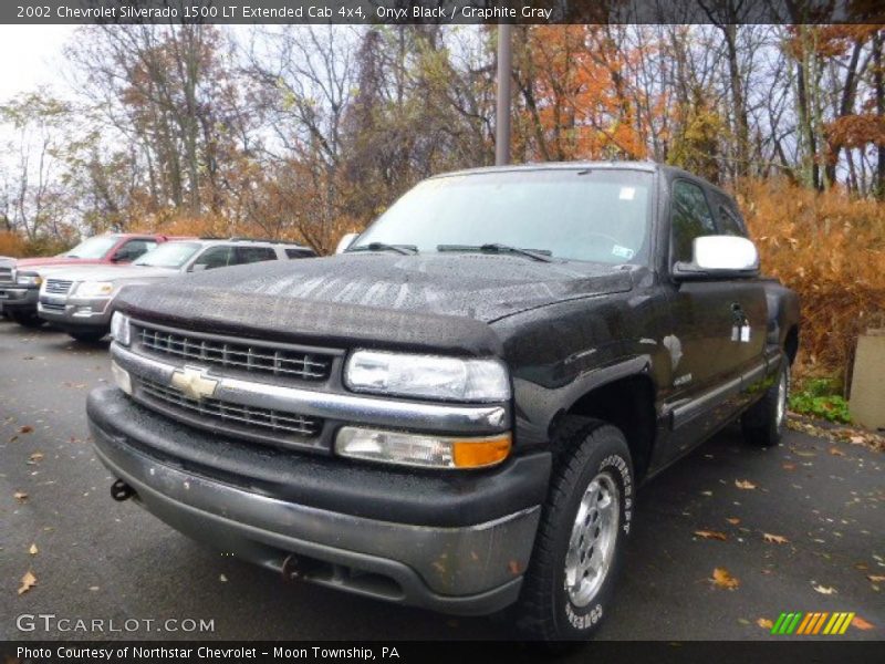 Onyx Black / Graphite Gray 2002 Chevrolet Silverado 1500 LT Extended Cab 4x4