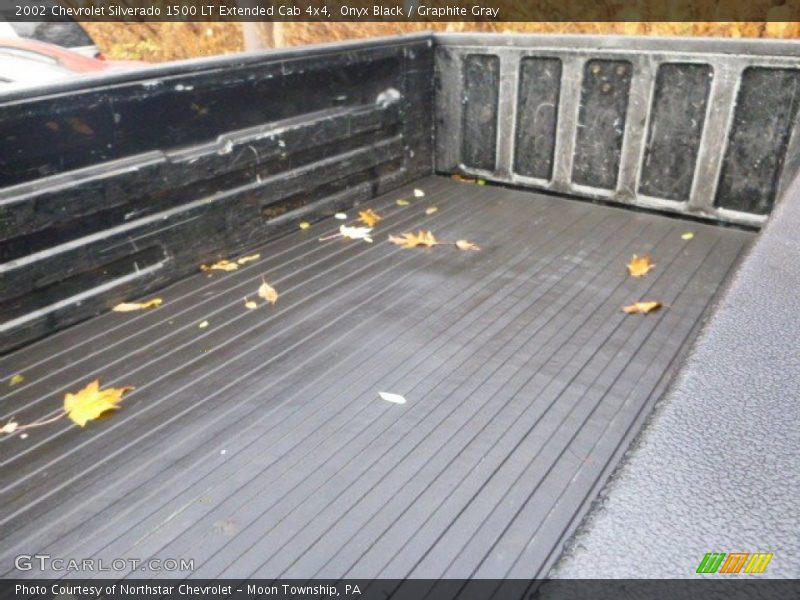 Onyx Black / Graphite Gray 2002 Chevrolet Silverado 1500 LT Extended Cab 4x4