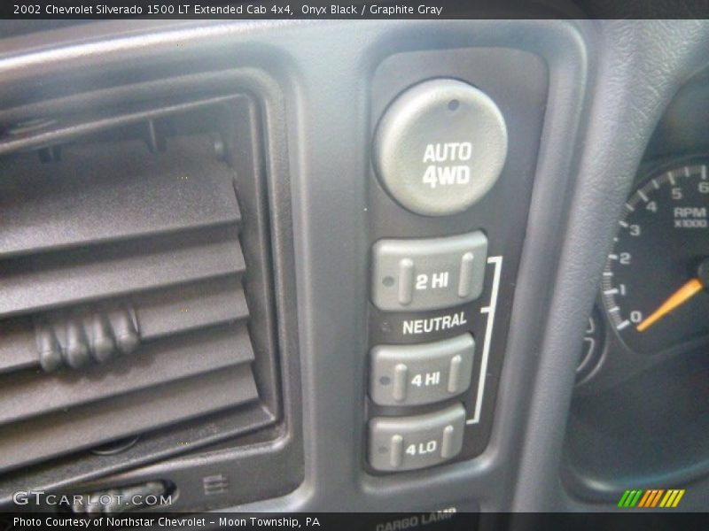 Onyx Black / Graphite Gray 2002 Chevrolet Silverado 1500 LT Extended Cab 4x4