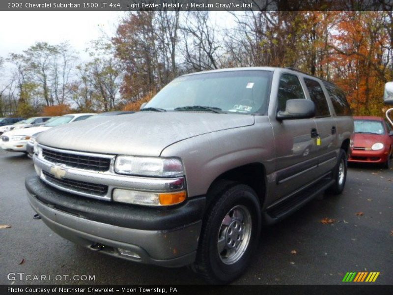Light Pewter Metallic / Medium Gray/Neutral 2002 Chevrolet Suburban 1500 LT 4x4